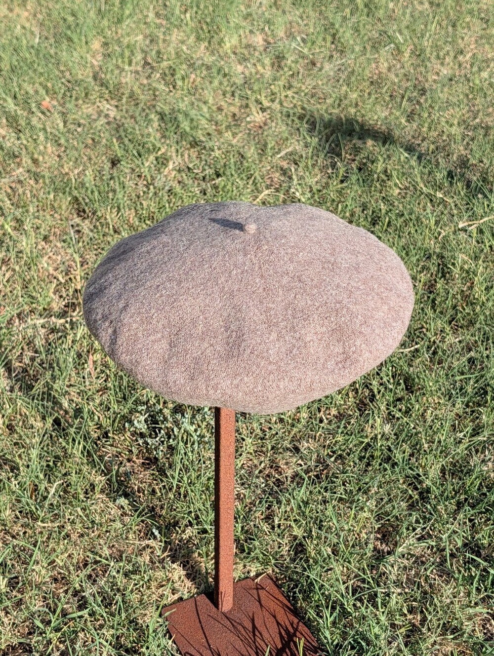 Vintage P. R. T. Ultrabasque 100% Wool Beret Hat Czech Republic Heather Brown 11
